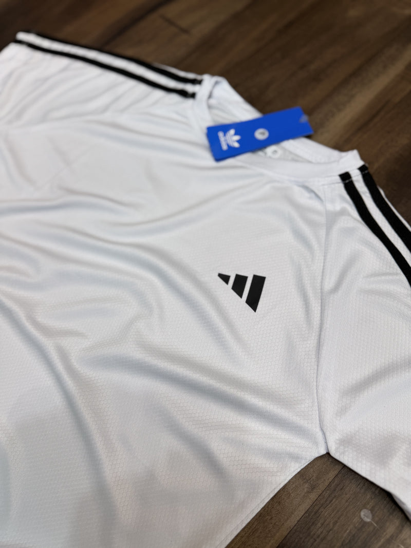 Camiseta adidas retrô unidade