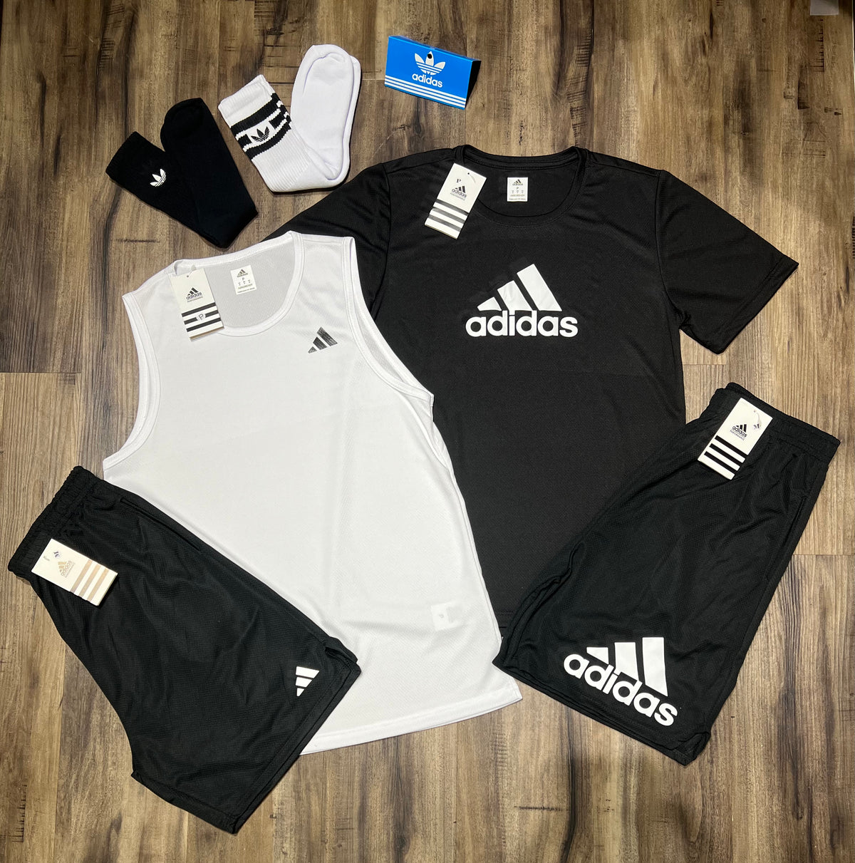 2 Kit adidas regata shorts e meia