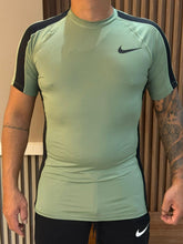 Camiseta Térmica Nike Lançamento Compressão