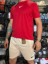 Conjunto Dri-Fit: Camiseta + Shorts - Nike