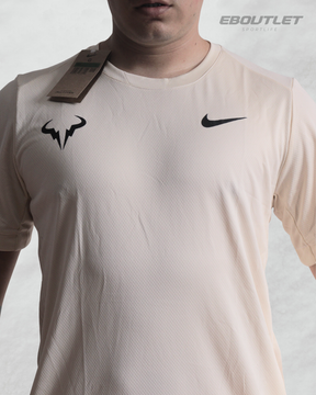 Conjunto Dri-Fit: Camiseta + Shorts - Nike / R. Nadal