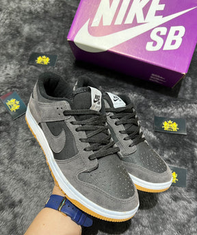 Dunk Low S/M  lançamento + relógio de brinde