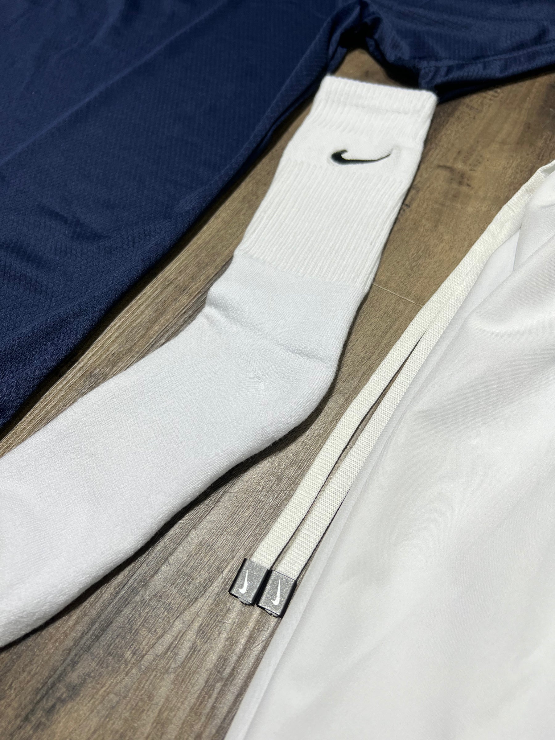 Oferta Kit nike camiseta shorts e meia