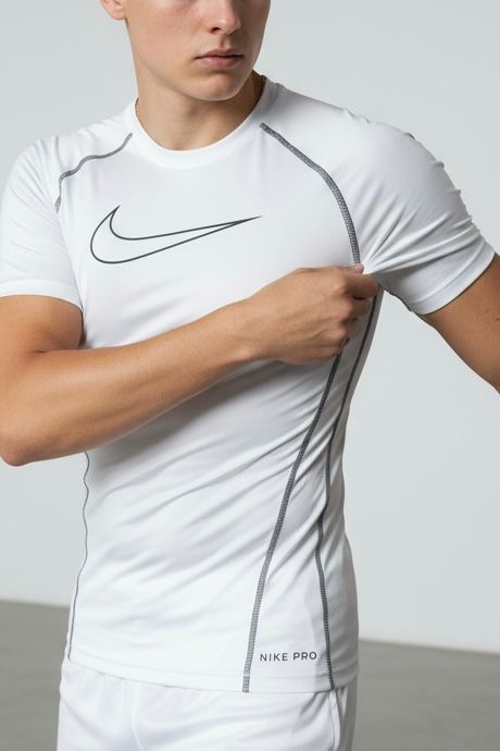 Camiseta Térmica Nike pro Lançamento Compressão