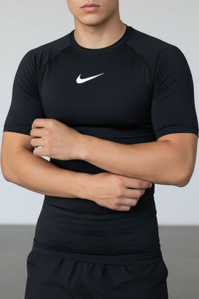 Camiseta Térmica Nike NOCTA Lançamento Compressão