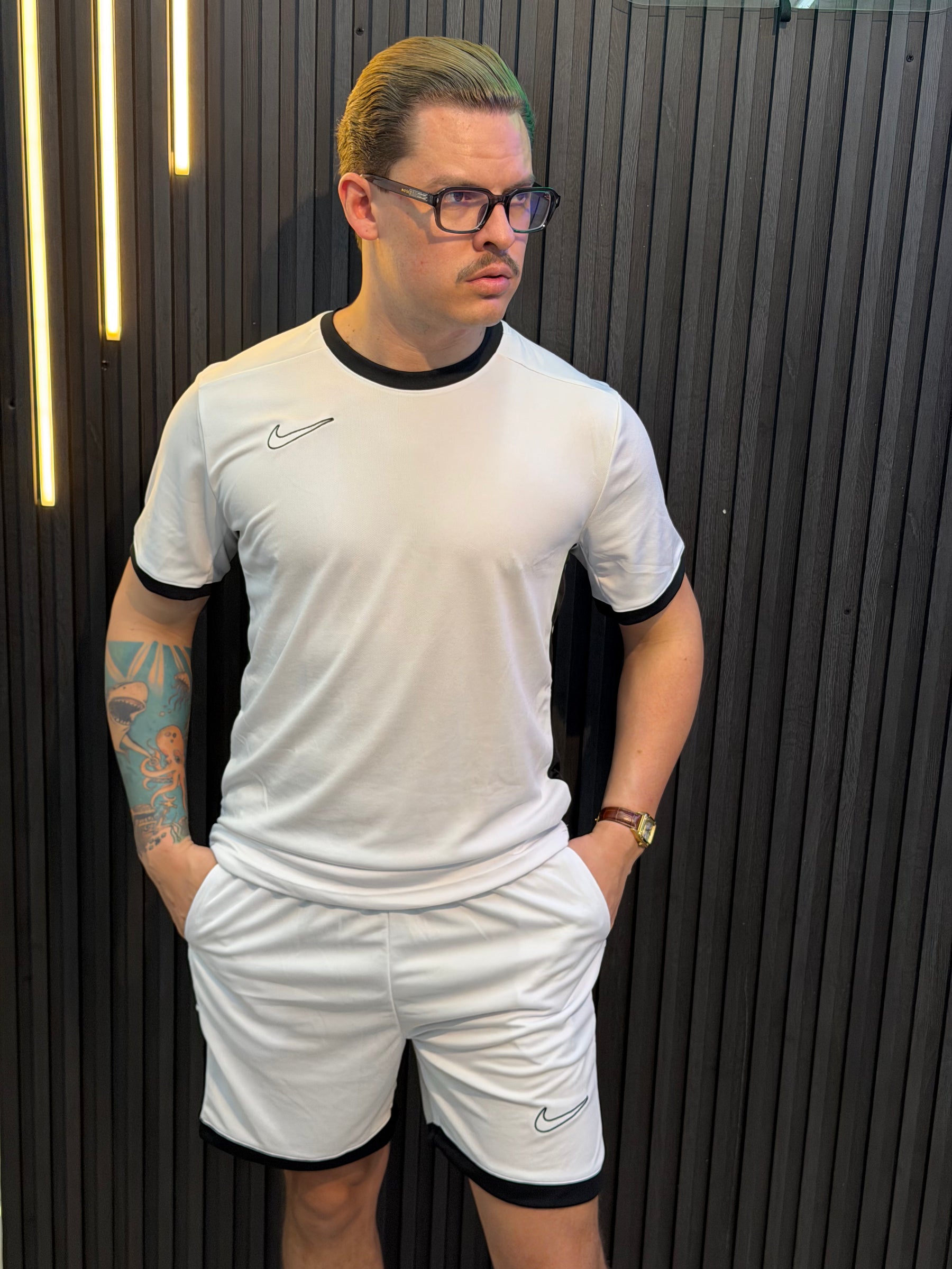 Conjunto Drifit: Camiseta + Shorts - Nike Academy 2026