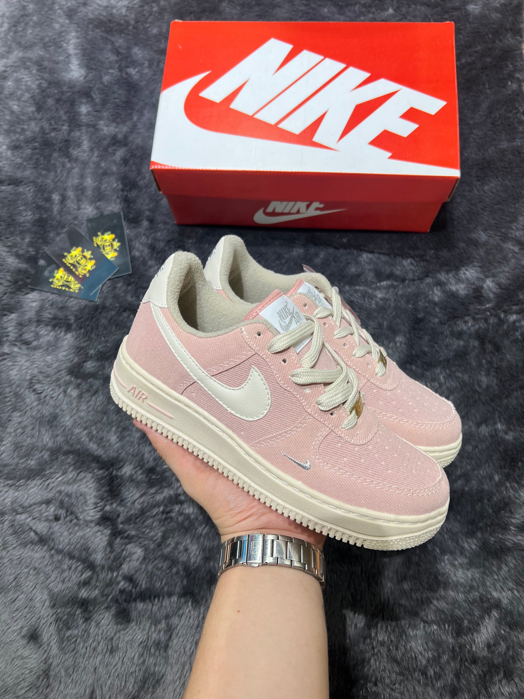 Air Force 1’07 SE sisterhood lançamento + relógio de Brinde