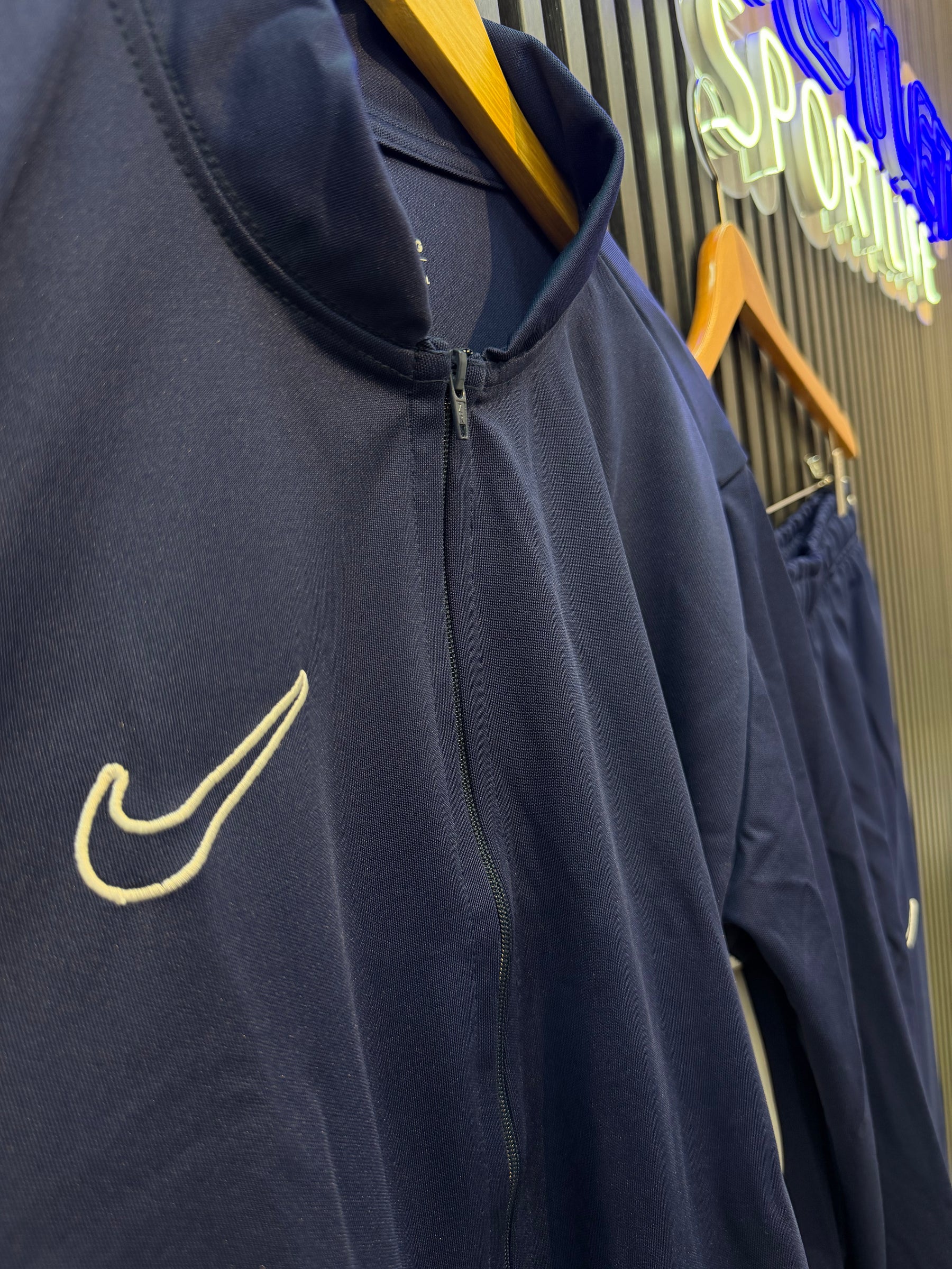 Conjunto Nike Academy 2026 - Jaqueta e Calça
