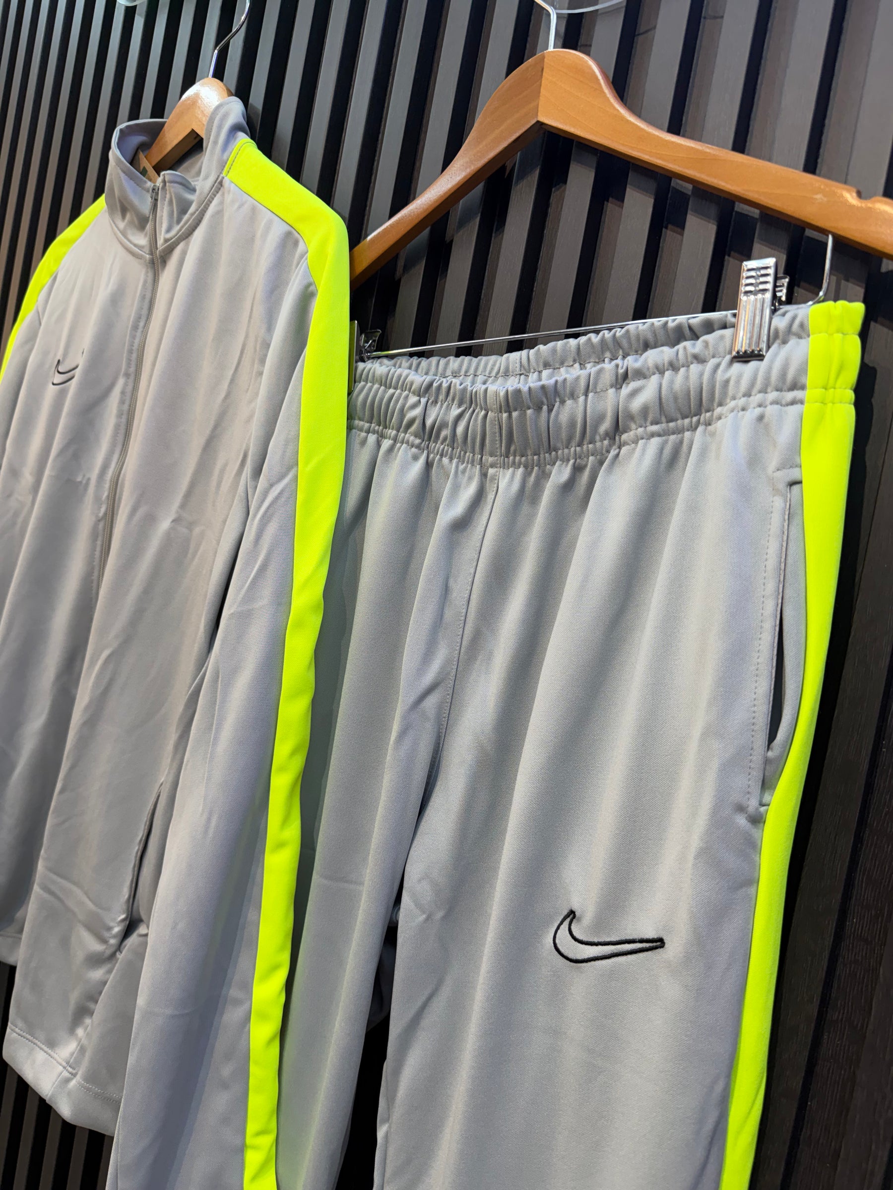 Conjunto Nike Academy 2026 - Jaqueta e Calça