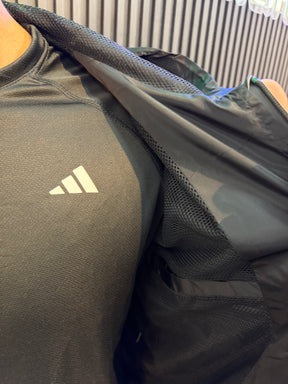 Jaqueta Adidas - Corta Vento impermeável forrado