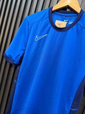 Conjunto Drifit: Camiseta + Shorts - Nike Academy 2026