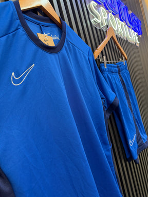 Conjunto Drifit: Camiseta + Shorts - Nike Academy 2026