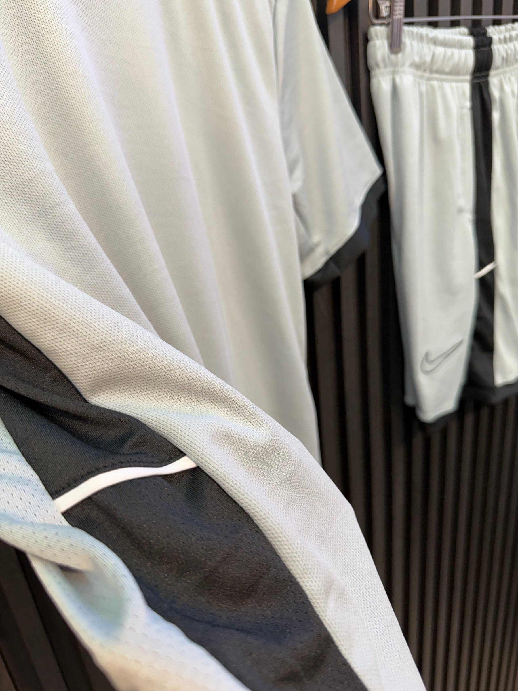 Conjunto Drifit: Camiseta + Shorts - Nike Academy 2026