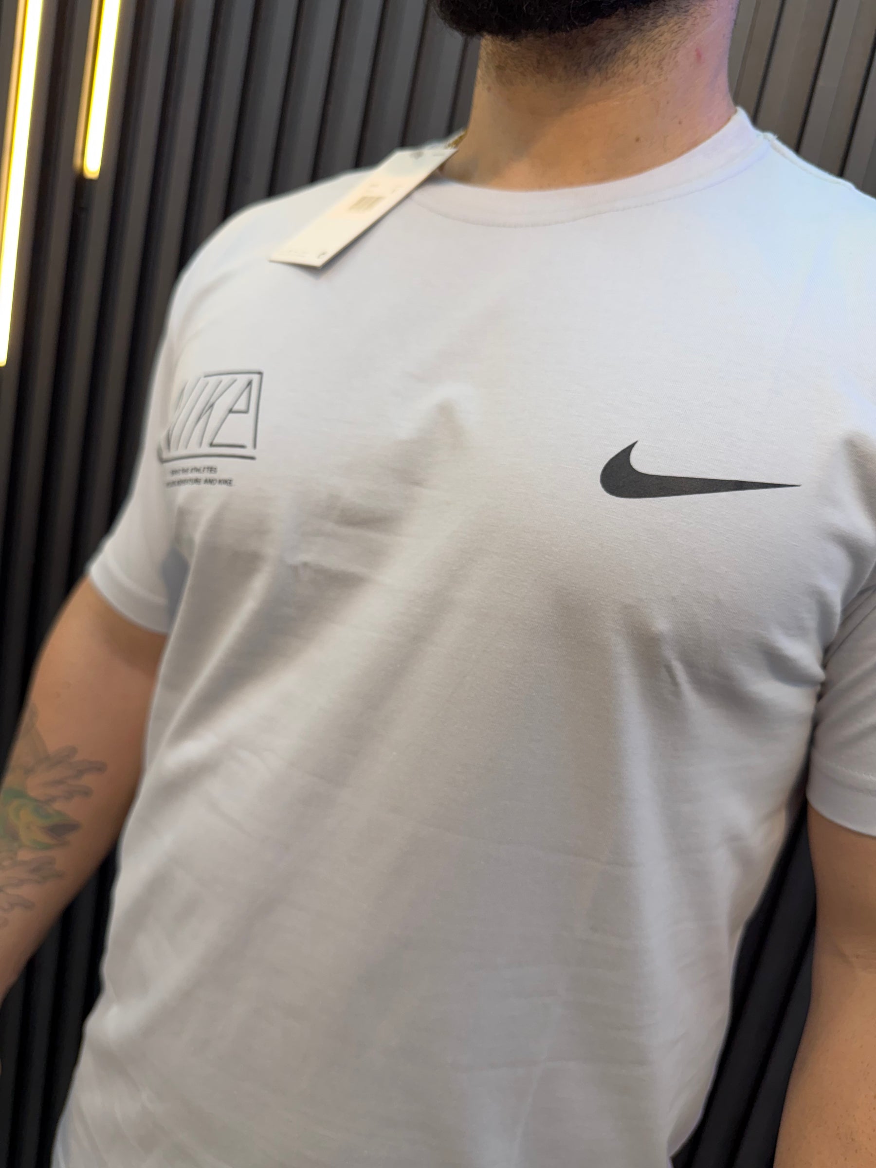 Camiseta Nike Athletes - Malha 30.1
