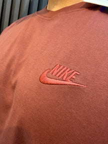 Camiseta Nike Sportswear Club - Malha 30.1