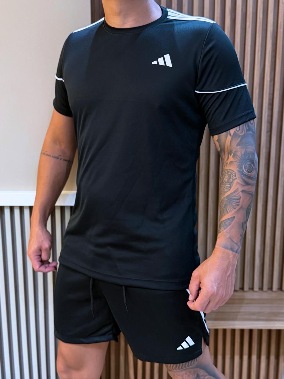 Conjunto Masculino Adidas Dri-Fit – Camiseta e Shorts Esportivo